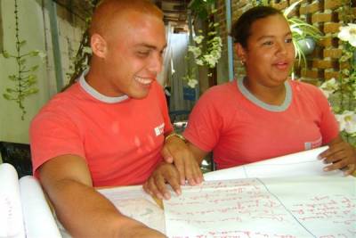 Reydis Jorge Espinosa和RosaMaríaNúñez