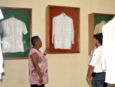 SanctiSpíritus的Guayabera House