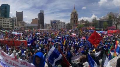 La Paz Says Yes to Evo.