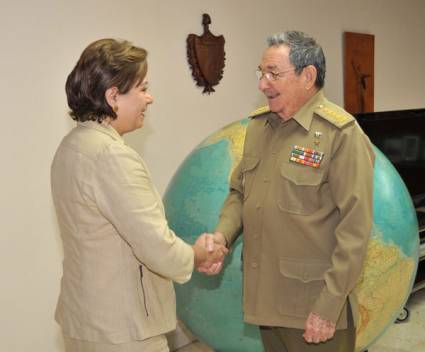 RaúlCastroRuz和Patricia Espinosa Cantellano