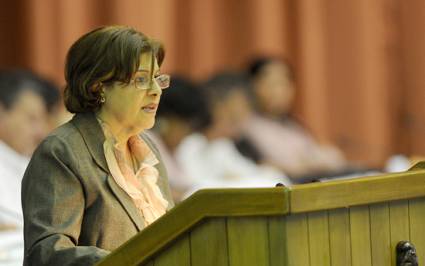 Lina OlindaPedrazaRodríguez,财政和物价部长