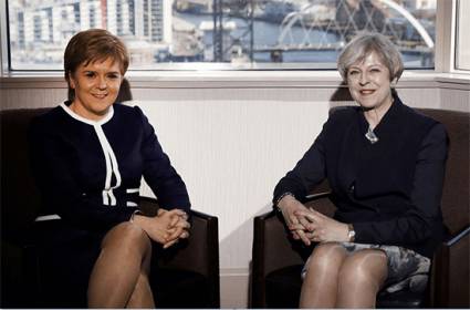 Nicola Sturgeon和Theresa May