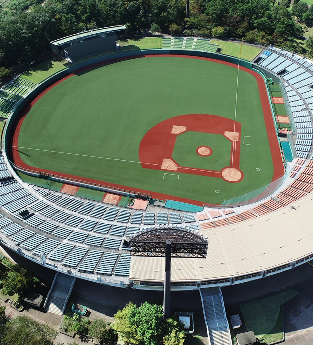 Estadio_de_Beisbol_de_Fukushima_Azuma