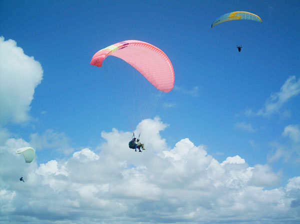 Campeonato Nacional de Parapente en municipio villaclareño de Placetas