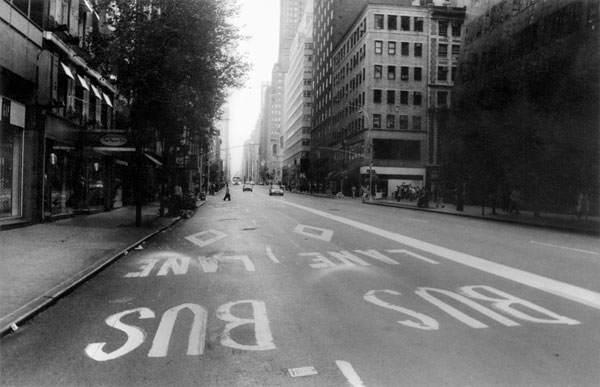 Avenida de Nueva York, el 12 de septiembre de 2001