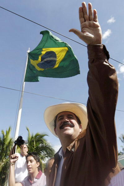 Manuel Zelaya en la Embajada de Brasil en Honduras