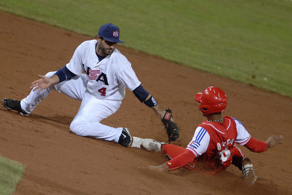 Partido de Cuba contra Estados Unidos en Copa Mundial de béisbol