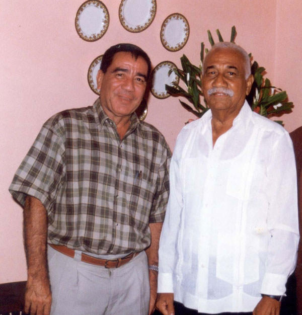 Juan Almeida junto a Redento Morejón