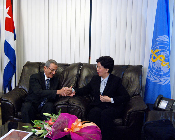 Elogia Margaret Chan sistema de salud cubano