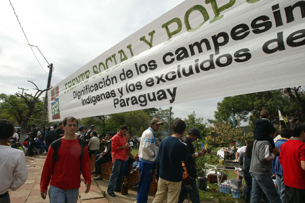 Paraguayos en alerta