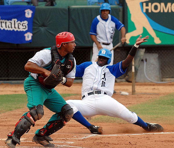 Sancti Spíritus y La Habana en el terreno