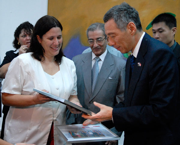 Primer ministro de la República de Singapur visita la Escuela Latinoamericana de Medicina