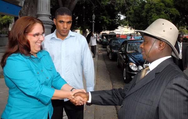 Yoweri Kaguta Museveni conversó con dirigentes cubanos