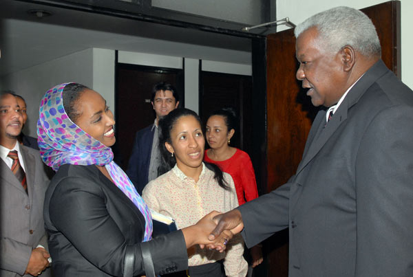 Recibe Lazo a Ministra de Djibouti