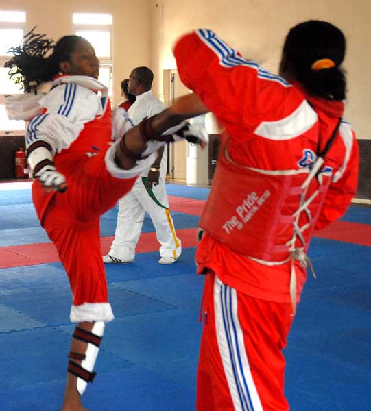 La taekwondoca Taimí Castellanos en pleno ataque