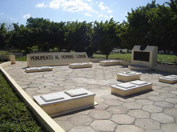 Monumento al Hombre común en La Habana