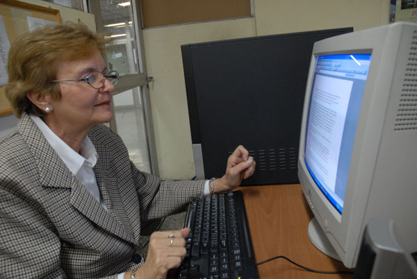 La profesora Miriam Rodríguez Betancourt en la Redacción Digital de JR