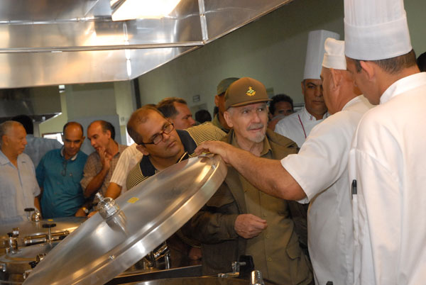 Ramiro Valdés por Cienfuegos