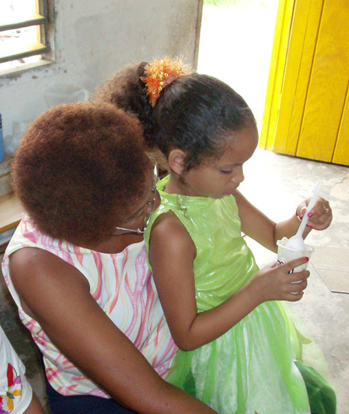 Dayana: niña cubana que custodia el futuro