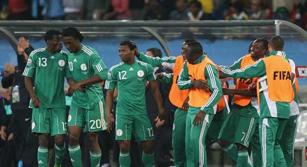 Nigeria celebra un gol contra Corea del Sur