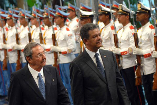 Raúl Castro Ruz recibe a Leonel Fernández