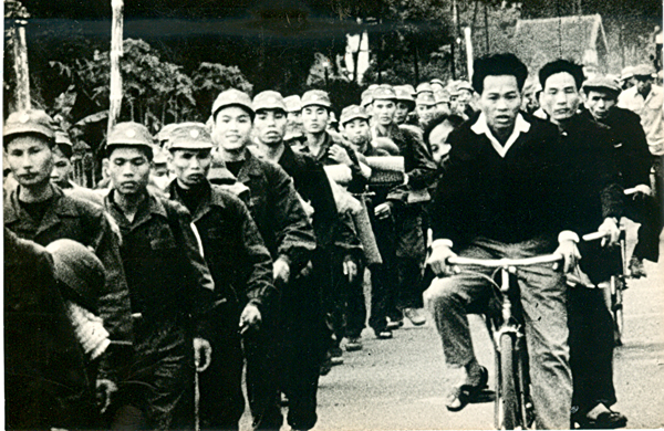 Fotograma de la peícula «Hanoi, martes 13»