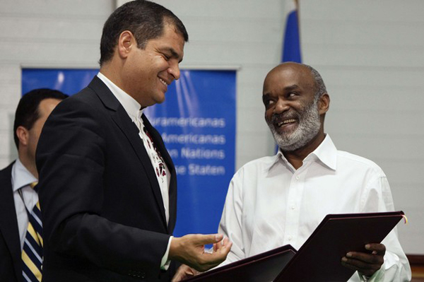 Rafael Correa y René Preval