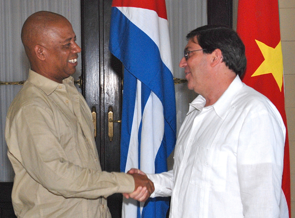 Cancilleres de Suriname y Cuba