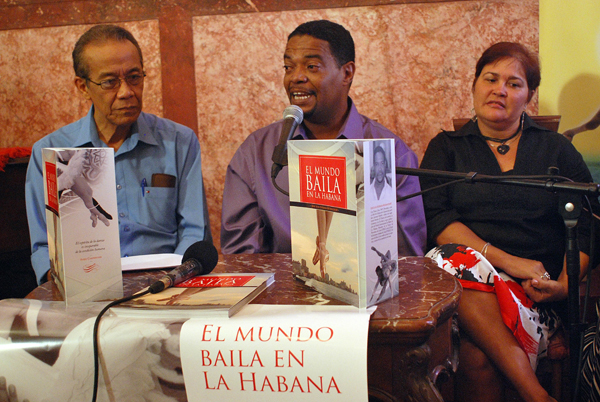 Presentación de la obra El mundo baila en La Habana