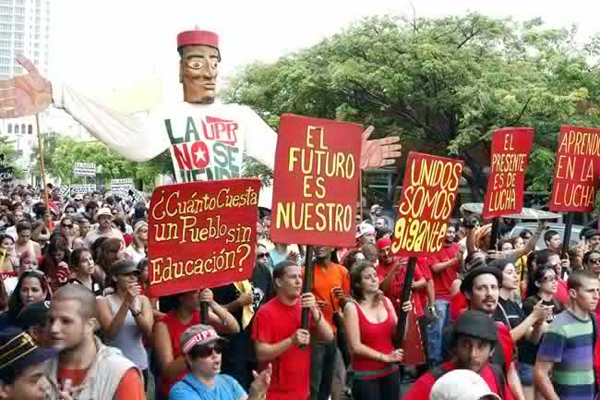 Estudiantes de la Universidad de Puerto Rico