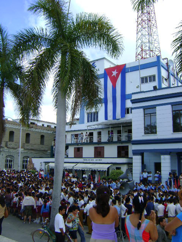 Pobladores de Las Tunas y Camagüey