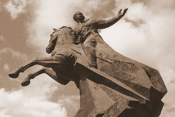 Monumento al Titán de Bronce Antonio Maceo