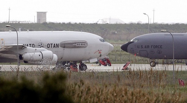 Aviones de la OTAN y de EE.UU.
