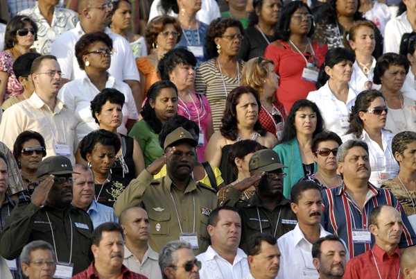 Revista Militar y desfile popular en la Plaza de la Revolución 