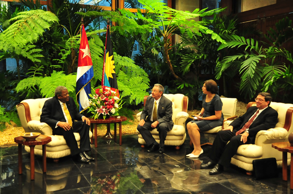 Winston Baldwin Spencer de visita en Cuba