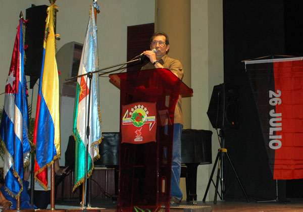 Adán Chávez