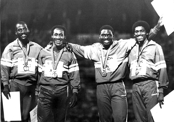 Cuarteta cubana de 4x400 que alcanzó la medalla de plata en los Juegos de Indianápolis