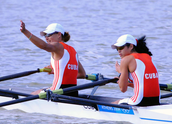 Yoslaine Domínguez y Yaima Velázquez 