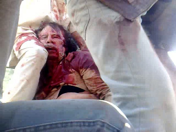 Cadáver de Gaddafi