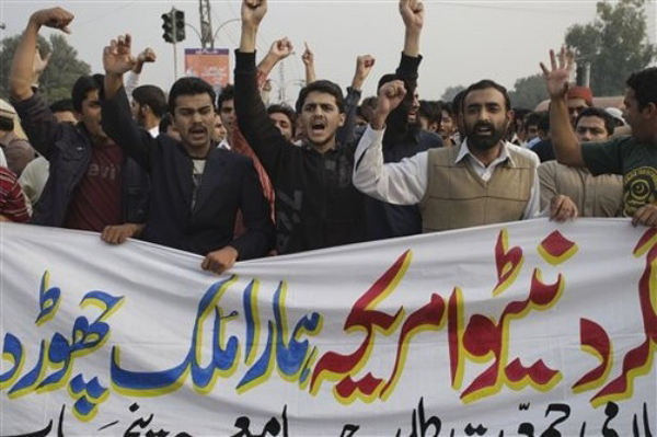 Paquistaníes se lanzaron a las calles para protestar