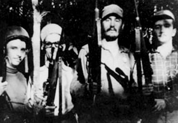 Frank, Faustino Pérez, Fidel y Hart en la Sierra Maestra