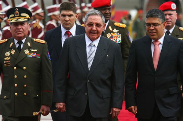 Presidente cubano Raúl Castro llegó a Caracas