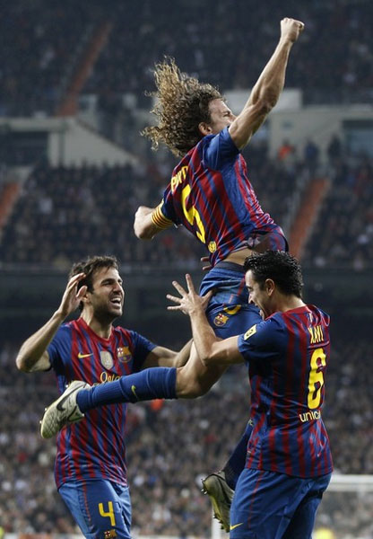 Carles Puyol celebra