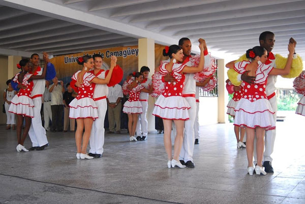 Conjunto Artístico Maraguán