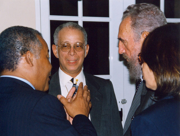 El escritor jamaicano Norman Girvan en encuentro con Fidel