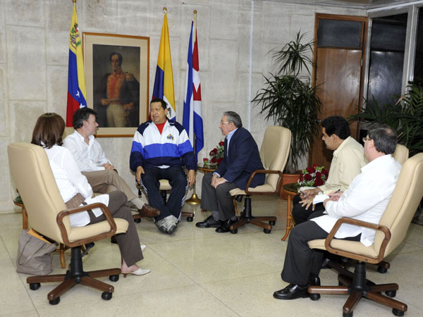 Visita del Presidente de Colombia a Hugo Chávez Frías