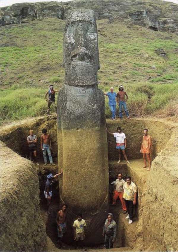 Estatuas de la Isla de Pascua tiene cuerpo y manos