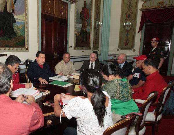 Presidente Chávez y su gabinete ministerial