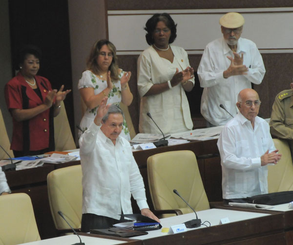Asiste Raúl a periodo de sesiones de la Asamblea Nacional 