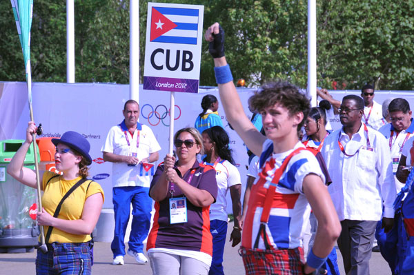 Acto por izaje de la bandera cubana